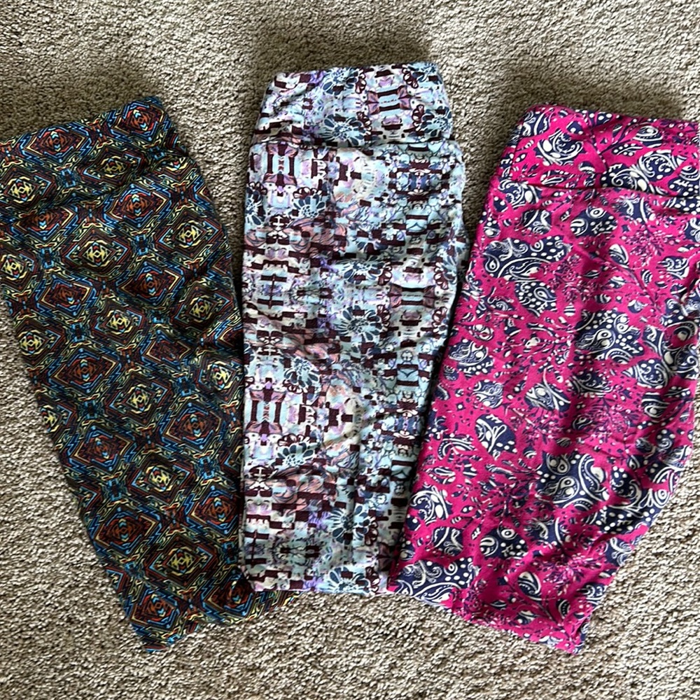 LuLaRoe lot of 3 pairs of leggings! These are all in the excellent collection.
